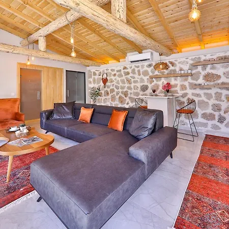 Bed and Breakfast Flower Πάταρα
