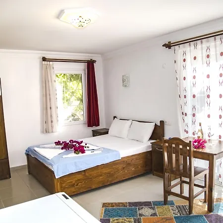Bed and Breakfast Flower 4*