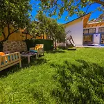 Bed & Breakfast Flower Patara
