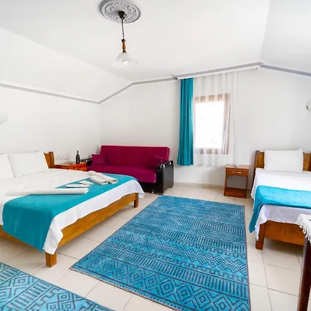 Flower Bed & Breakfast 4*