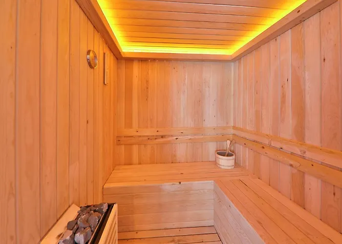 Flower Couette-café 4*